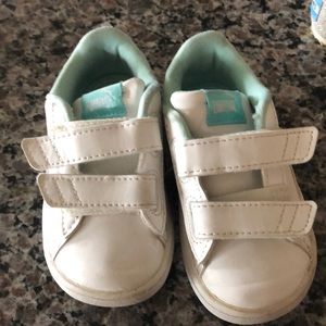 Toddler sneakers